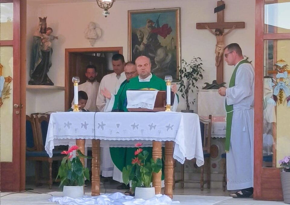 VIR: Don Damir Stojić predvodio duhovnu obnovu u Viru