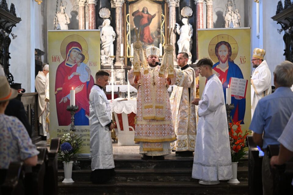 Grkokatolička liturgija ukrajinskih i hrvatskih vjernika i posjet Razvojno integracijskom centru „Sv. Vid“ – Riječka nadbiskupija