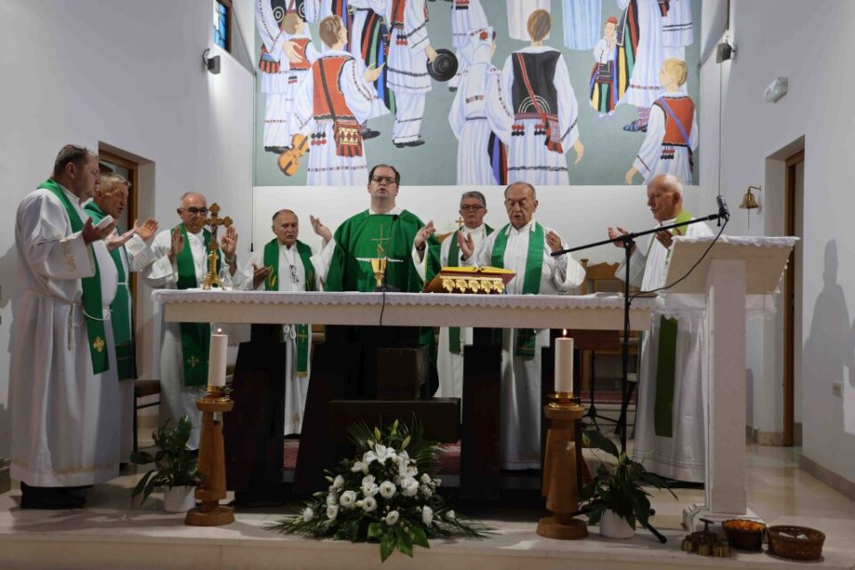 Zavjetna misa Gospi Koraćanskoj okupila vjernike u Bosanskoj Posavini