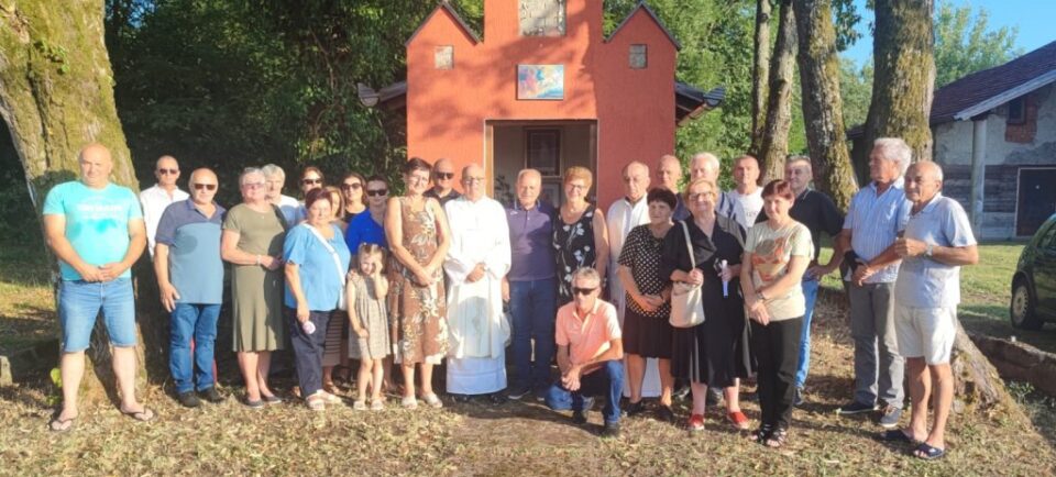 Koraće: Proslava sv. Ilije pred novoobnovljenom zavjetnom „Crvenom kapelom“