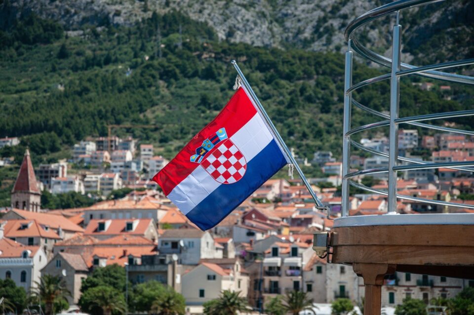 Otvoren Javni poziv za poticanje povratka Hrvata i stvaranja boljih uvjeta života u Bosni i Hercegovini