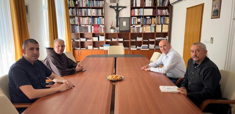 Prof. dr. Rifat Škrijelj posjetio Provincijalat Bosne Srebrene