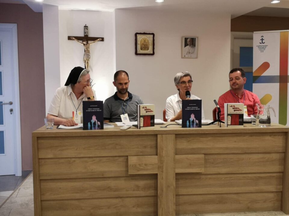 Predstavljena knjiga u čast s. Rebeke Anić i knjiga autorice Ane s. Thee Filipović – Riječka nadbiskupija