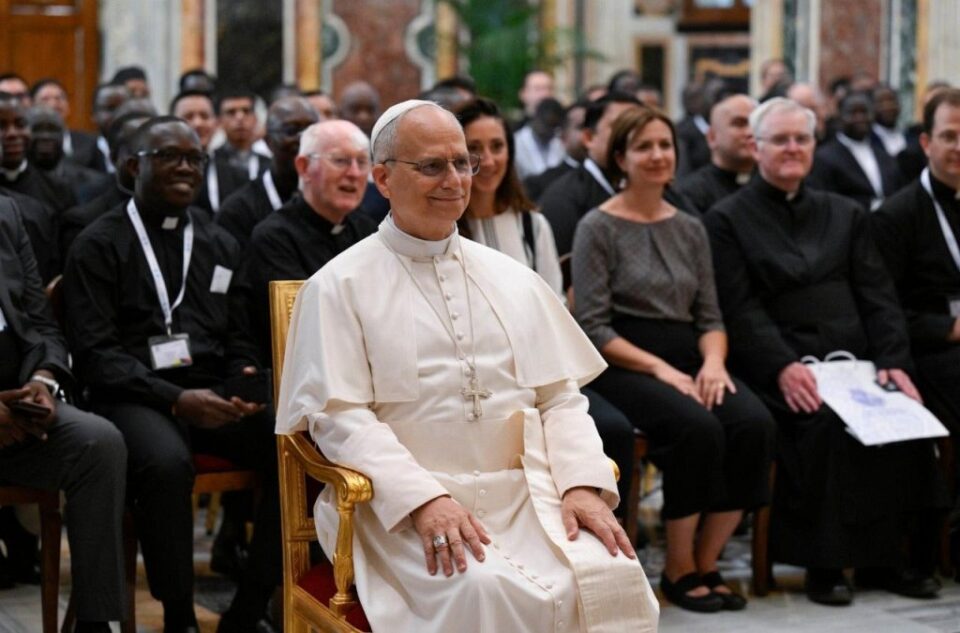 Papa Lav XIV.: Svećenici ne smiju biti „usamljeni vođe“ i vršiti službu s „osjećajem superiornosti“