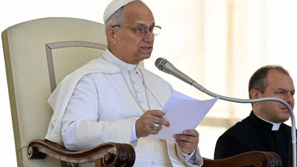 Papa Lav XIV.: Molim za progonjene kršćane