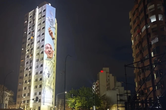 Nova argentinska znamenitost: najveće svjetske muralne počasti papa Franjo