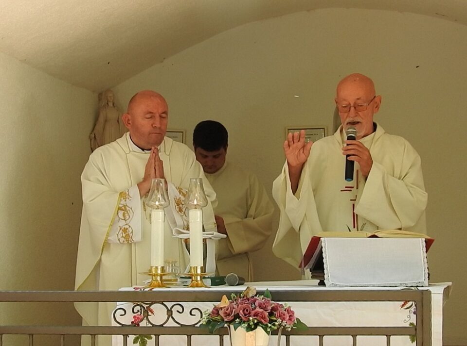 Zlatomisničko slavlje don Pere Marića u rodnim Vrdima