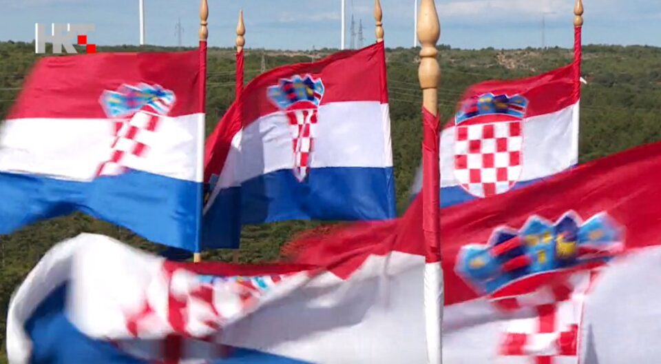 Knin: Biskup Bogdan predvodio molitvu za pokojne branitelje