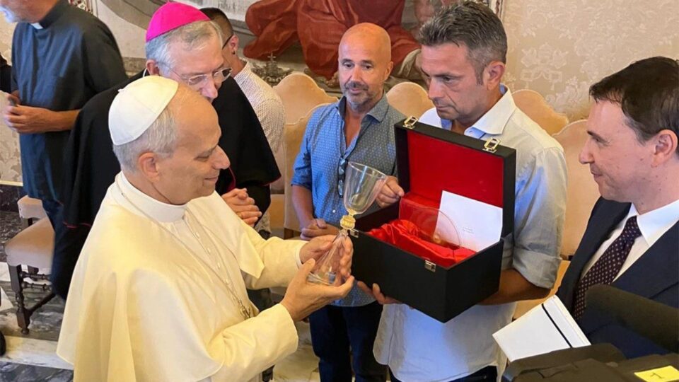 Papa Leo pozdravlja venecijanske zatvorenike na Jubilejskom hodočašću