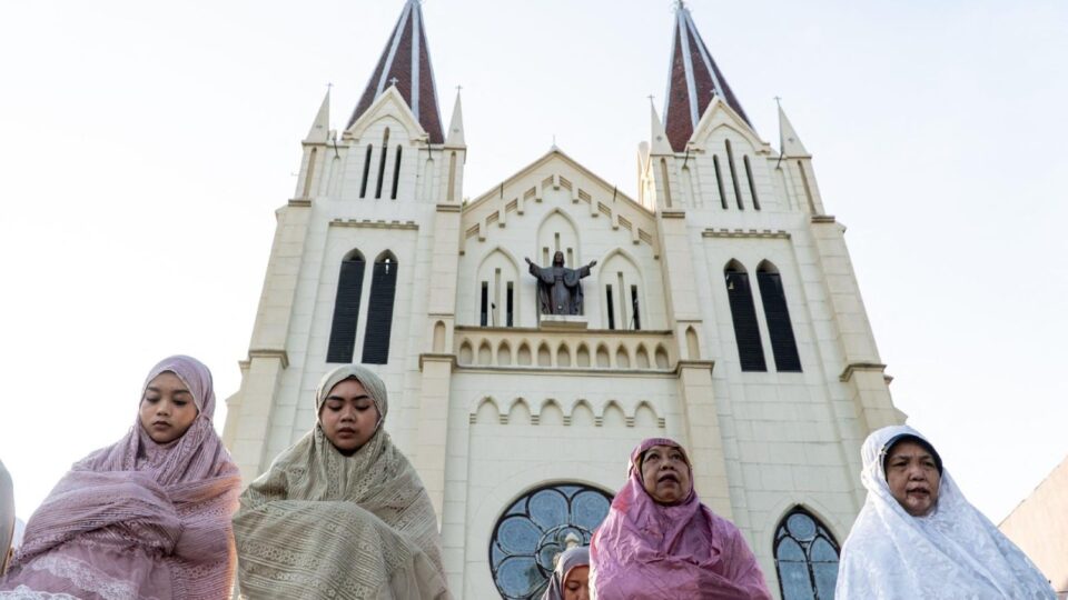 Indonezijski biskupi pozivaju čvrste akcije da zaštite vjersku slobodu
