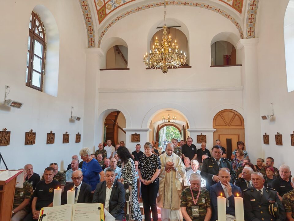 Svečanim misnim slavljem obilježena 30. obljetnica završetka VRO Oluja u Dvoru – Sisačka biskupija