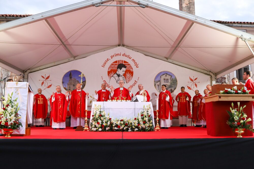 Blagdan bl. Miroslava Bulešića u rodnom Svetvinčentu
