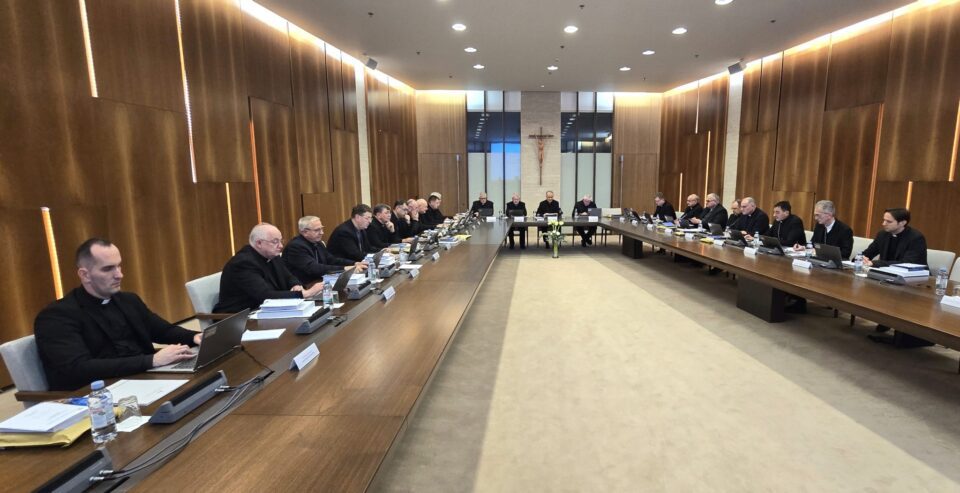 Biskupi dali pozitivno mišljenje o prikladnosti pokretanja postupka beatifikacije i kanonizacije svećenika Martina Bubnja – Riječka nadbiskupija