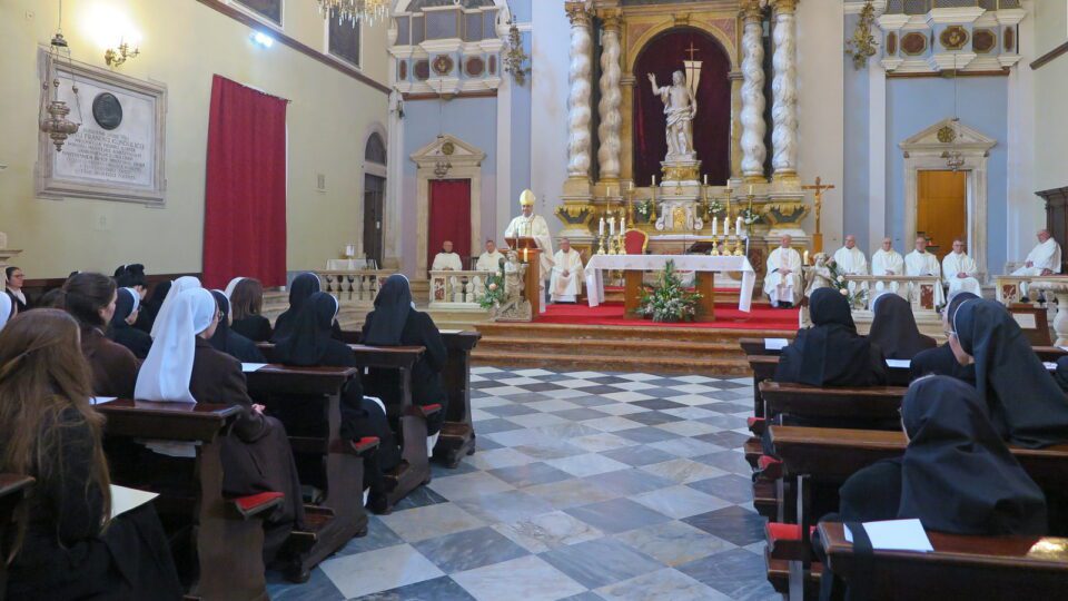 Redovnice i redovnici proslavili Dan posvećenog života – Dubrovačka biskupija