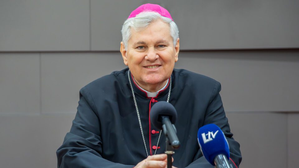 O vjeri, Crkvi i društvu – razgovor s biskupom Vladom Košićem