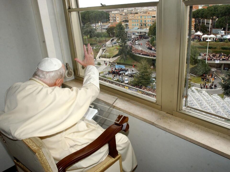 Objavljena knjižica „Prignite glave pred onima koji su slabi i bespomoćni“ mons. Želimira Puljića